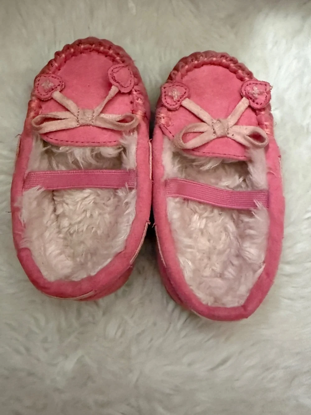 Toddler Girls Pink Fuzzy Slippers Size 5/6 Bow Moccasin Cozy Cute Ballet Style - Picture 6 of 8